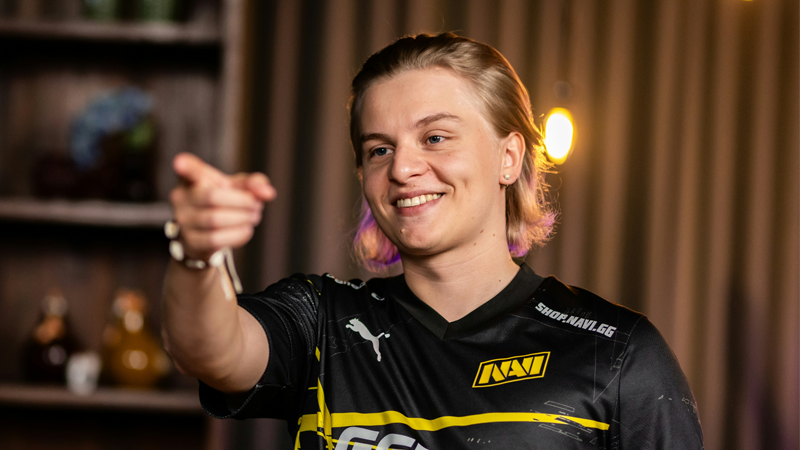 战斗歌曲开始了！ Canyon 成为一个辅助， GIDEON 和神级的 Zac 扭转了局势，双方进入最后一轮